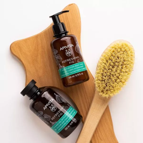 APIVITA Refreshing Fig Shower Gel with Essential Oils