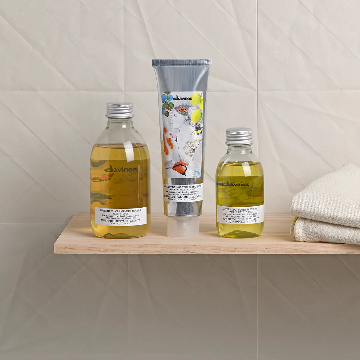 Davines Authentic Nourishing Oil për flokë të dehidratuar dhe lëkurë që kërkon ushqim e butësi dhe rutinë të synuar sipas tipit të flokut ose skalpit