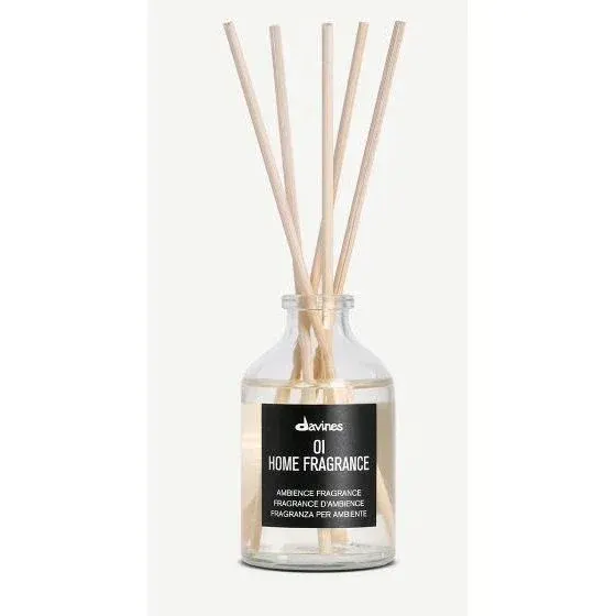 Davines OI Home Fragrance për ambient që kërkon aromën karakteristike OI dhe rutinë të synuar sipas tipit të flokut ose skalpit