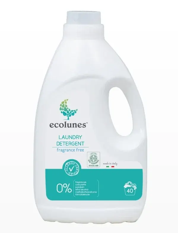 Ecolunes Baby Laundry Detergent në shishe 1 L, detergjent pa parfum për larjen e rrobave të bebeve me dorë ose në lavatriçe.