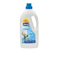 Chicco Sensitive Laundry Detergent, detergjent i lëngshëm për rrobat e bebes dhe tekstile të përdorimit të përditshëm.